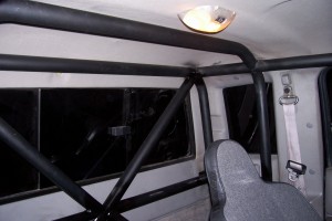 giant motorsports custom fabrication roll cage3