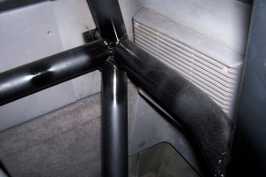 giant motorsports custom fabrication roll cage4